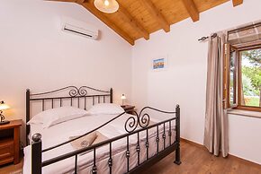 Holiday Villa Lovište Paradise