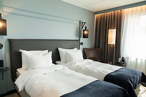 Home Hotel 1624