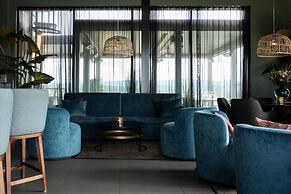 Home Hotel 1624