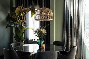 Home Hotel 1624