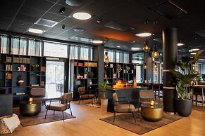 Home Hotel 1624