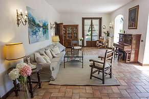 Wonderful Villa Between Como And Milano