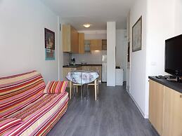 Flat With Shared Pool-beahost