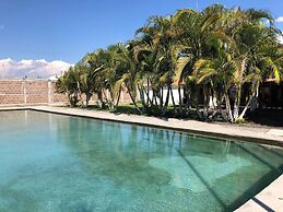 Room-lodging And Tranquility