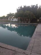 Room-lodging And Tranquility