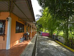 Hotel O Awan Biru Motel
