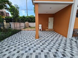 Boulevard Tuscany - 3 Bedroom Pool Villa