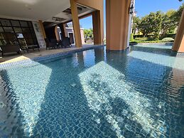 Boulevard Tuscany - 3 Bedroom Pool Villa