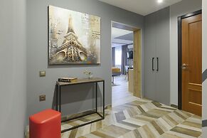 VIP apartment Studio  Lesi Ukrainky Blvd
