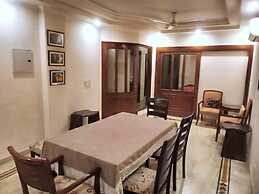 3 Bed Apartment Sleeps 6 With Parking