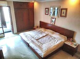 3 Bed Apartment Sleeps 6 With Parking