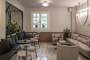 72 AD Suites