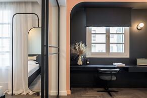 72 AD Suites