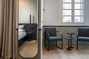 72 AD Suites