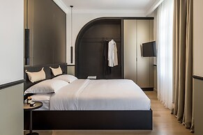 72 AD Suites
