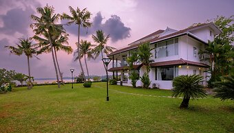 BLUSALZ MANOR Waters Edge Kochi