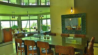 BLUSALZ MANOR Waters Edge Kochi