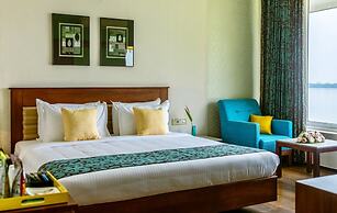 BLUSALZ MANOR Waters Edge Kochi