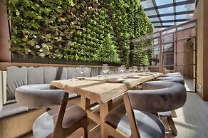 Land's End Boutique Hotel