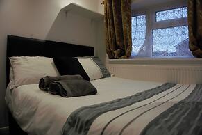 Onsite Cosy Practical Studio - in a Quite Area