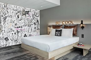 Moxy Duesseldorf City