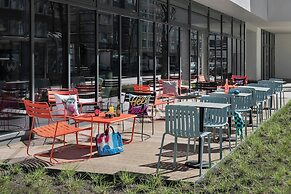 Moxy Duesseldorf City