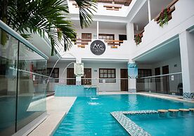 Hotel On The Rock