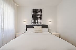 Madrid Sur Apartments by Olala Homes