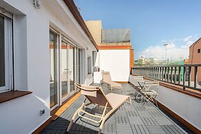 Madrid Sur Apartments by Olala Homes