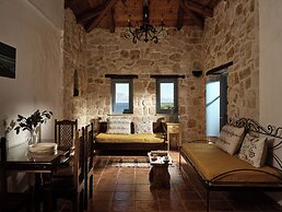 Strofilia Stone Residences