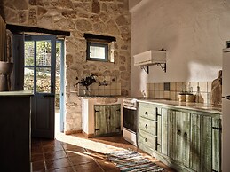 Strofilia Stone Residences