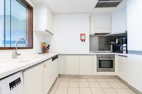 SuperHost - Spacious Apartment With Panoramic Skyline Views I Address 