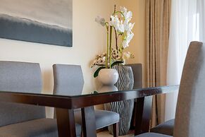 SuperHost - Spacious Apartment With Panoramic Skyline Views I Address 