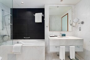 SuperHost - Luxurious Apartment With Breathtaking Skyline View - Addre