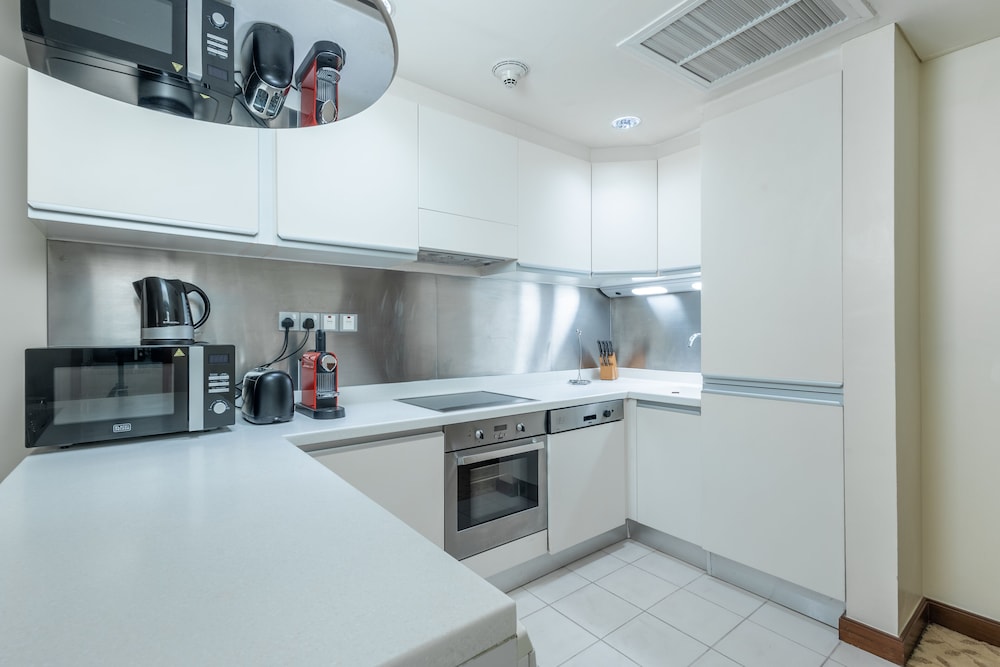 SuperHost - Address Dubai Mall - Comfy Studios