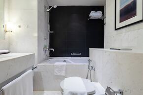 SuperHost - Address Dubai Mall - Comfy Studios