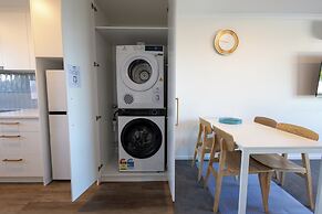 Botanic Racecourse Apartments