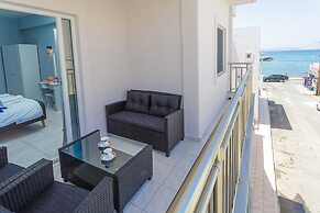 Sole Mare Seaside apts