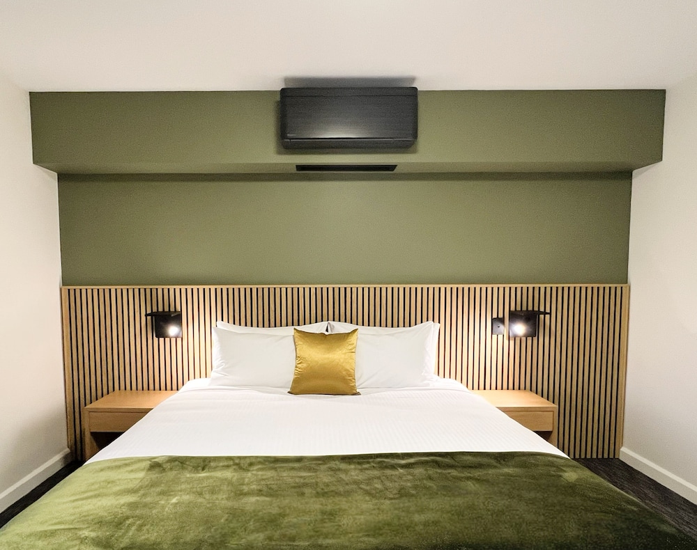 Mill Hotel Milperra Panania