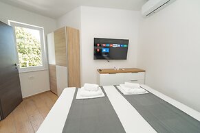 Apartments Adela I