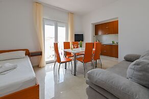 Seagull Apartments & Studios