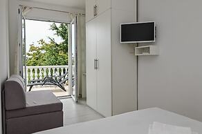 Seagull Apartments & Studios