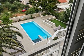 Seagull Apartments & Studios