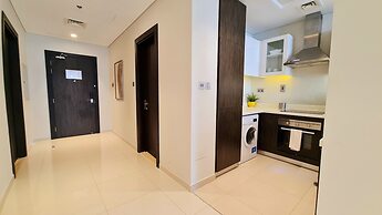 Marco Polo - Serene 1 BR APT amidst Golf Course with Gym & Pool