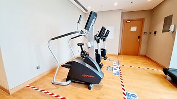 Marco Polo - Serene 1 BR APT amidst Golf Course with Gym & Pool