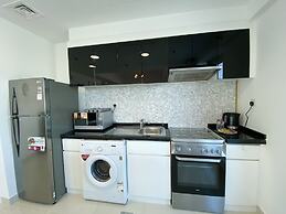  Luxe Apt with Panoramic Views and Terrace