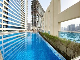  Luxe Apt with Panoramic Views and Terrace