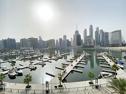  Luxe Apt with Panoramic Views and Terrace