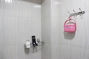 Minimalist Studio Gateway Ahmad Yani