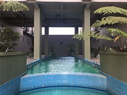 Modern Look Studio Apartment at Grand Asia Afrika